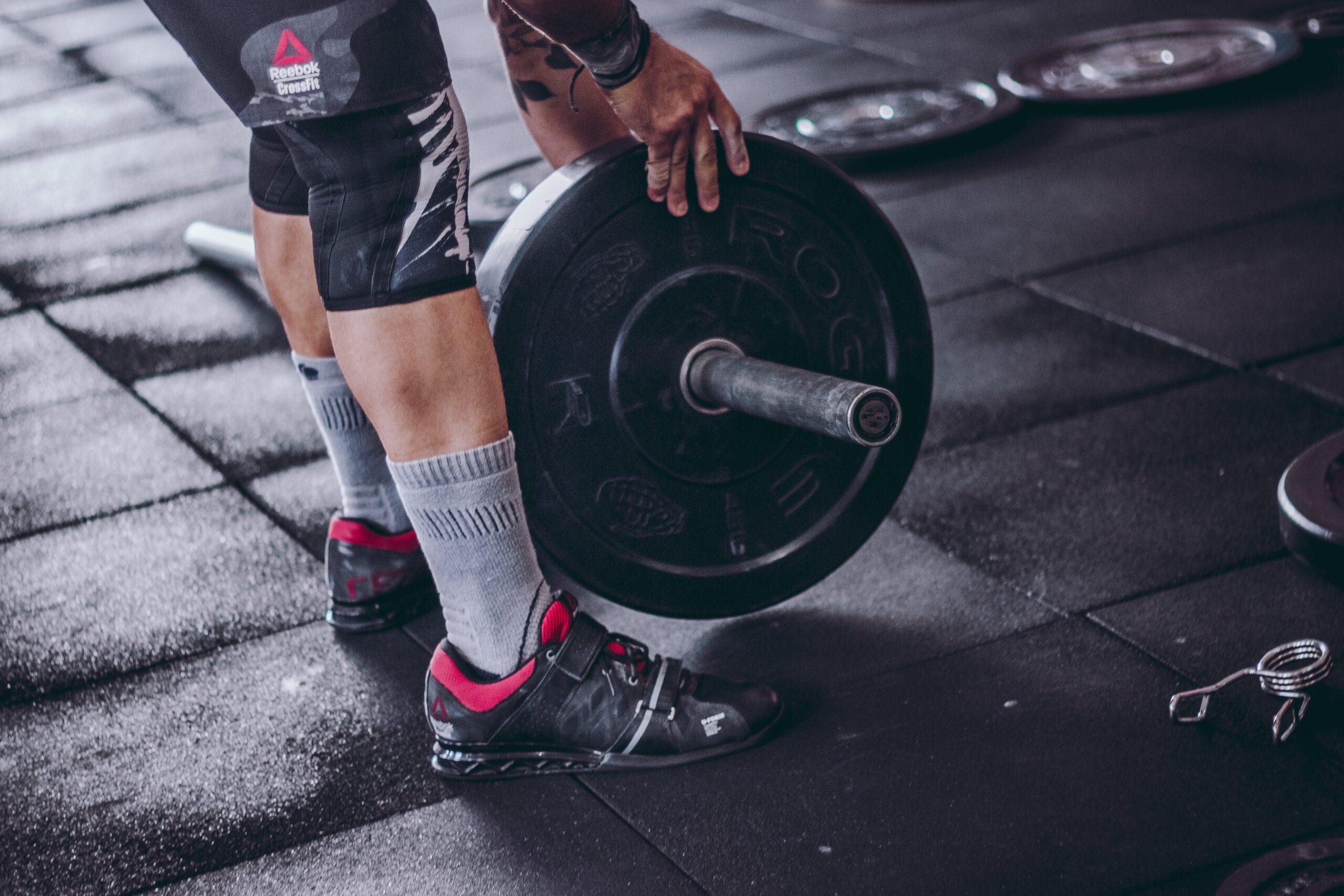 Five Reasons Why You Should Wear Weightlifting Shoes